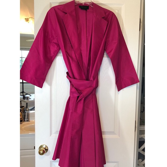 BCBGMaxAzria Dresses & Skirts - BCBG Dresses Maxazria Pink 100% Silk size Medium